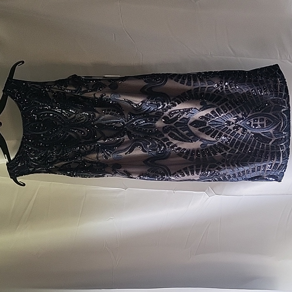Calvin Klein size 8 evening wear dress navy blue sequence.